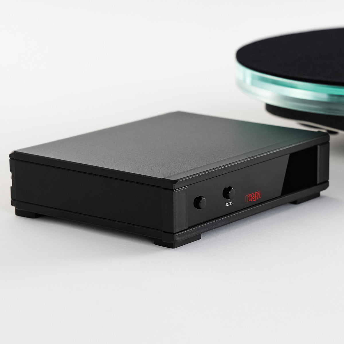 Rega Planar 8 Turntable with Nd7 MM Phono Cartridge (White)