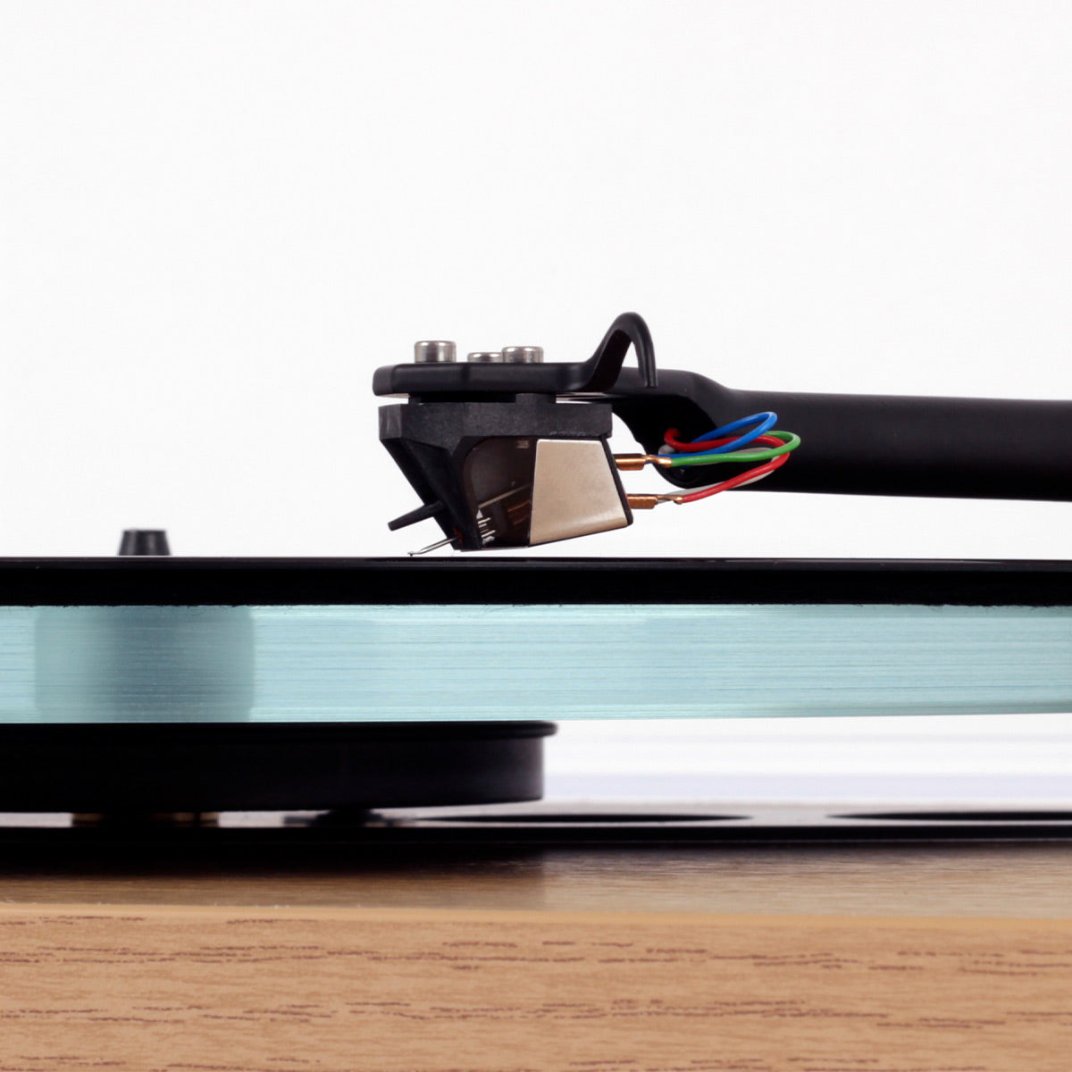 Rega Planar 3 Turntable with Nd5 MM Phono Cartridge (Oak)