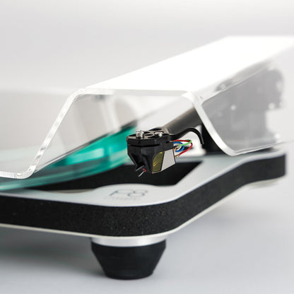 Rega Planar 8 Turntable with Nd7 MM Phono Cartridge (White)